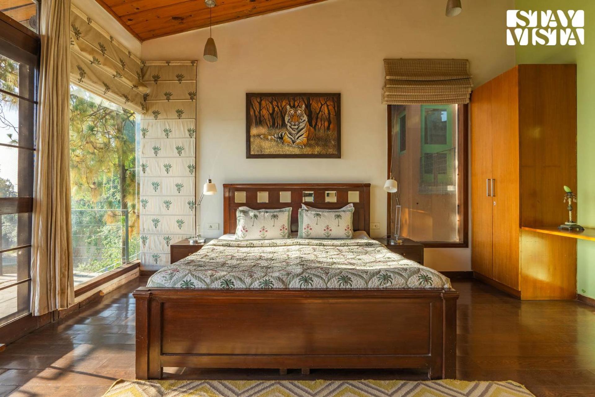 Stayvista At Hillcrest Villa With Valley View, Bonfire And Heater Kasauli Exterior foto